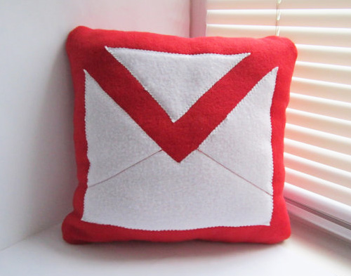 Gmail-Pillow