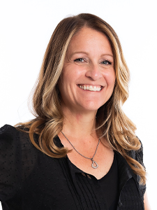 Linda Warnock headshot